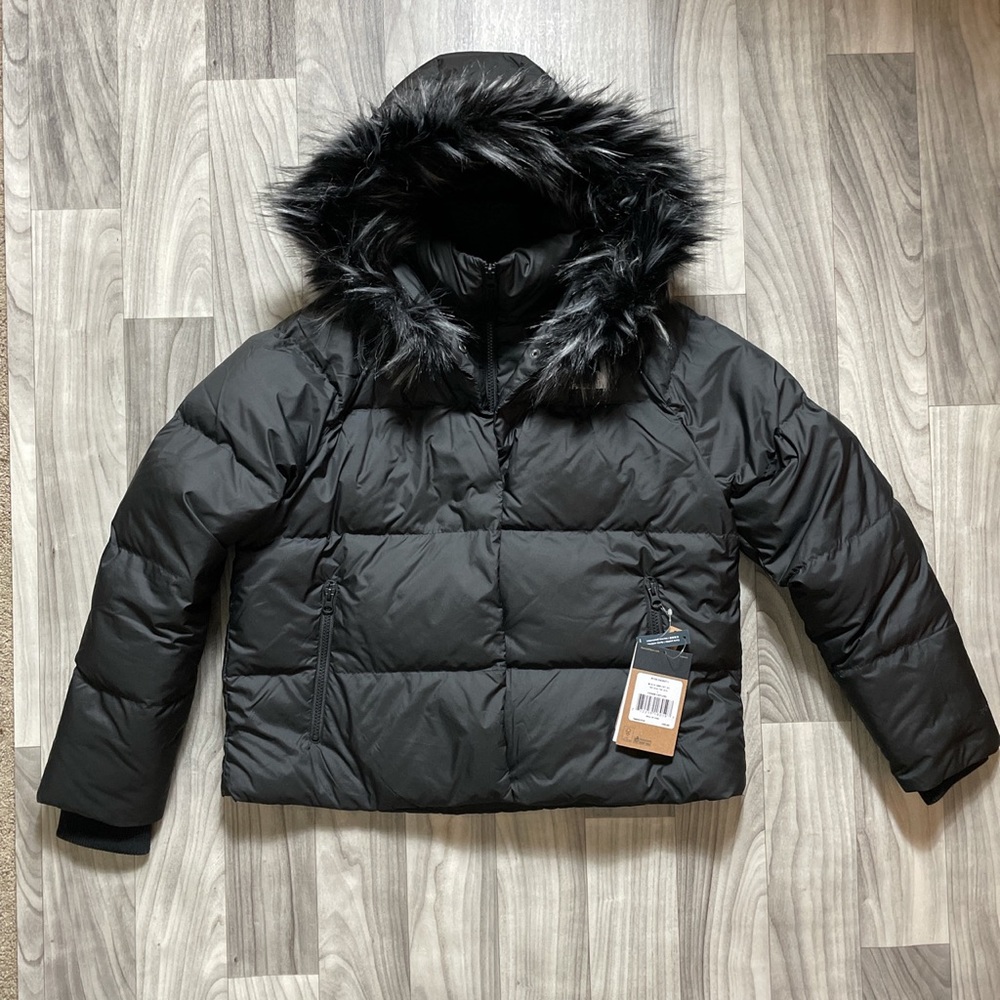 The North Face Dealio Cropped Puffer Jacket